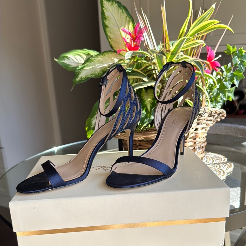 IMAGINE VINCE CAMUTO Elegant Navy Blue Women's Heels 9M
